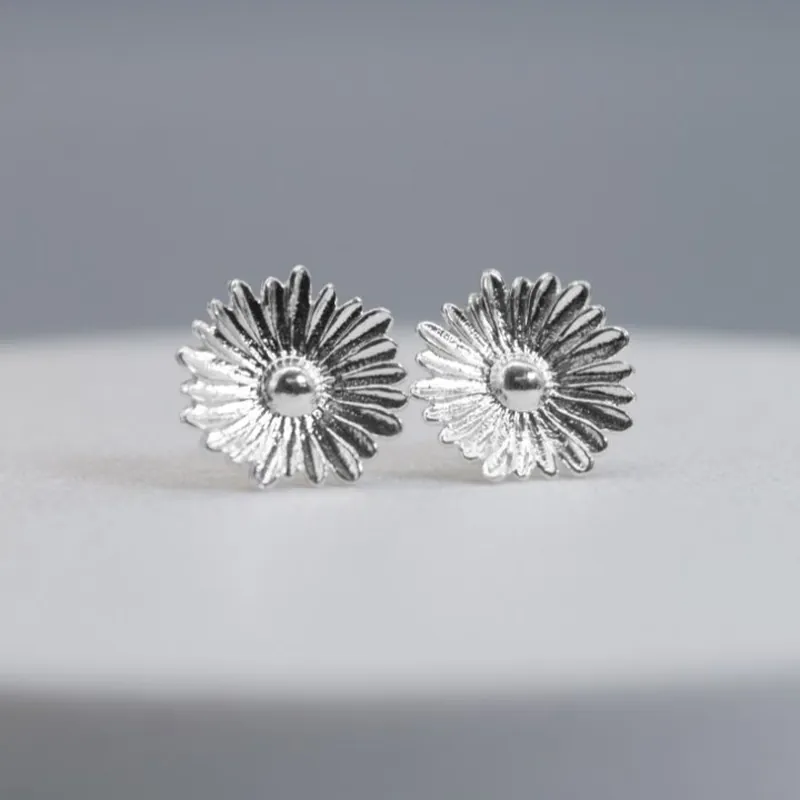 Cast Silver flower earrings